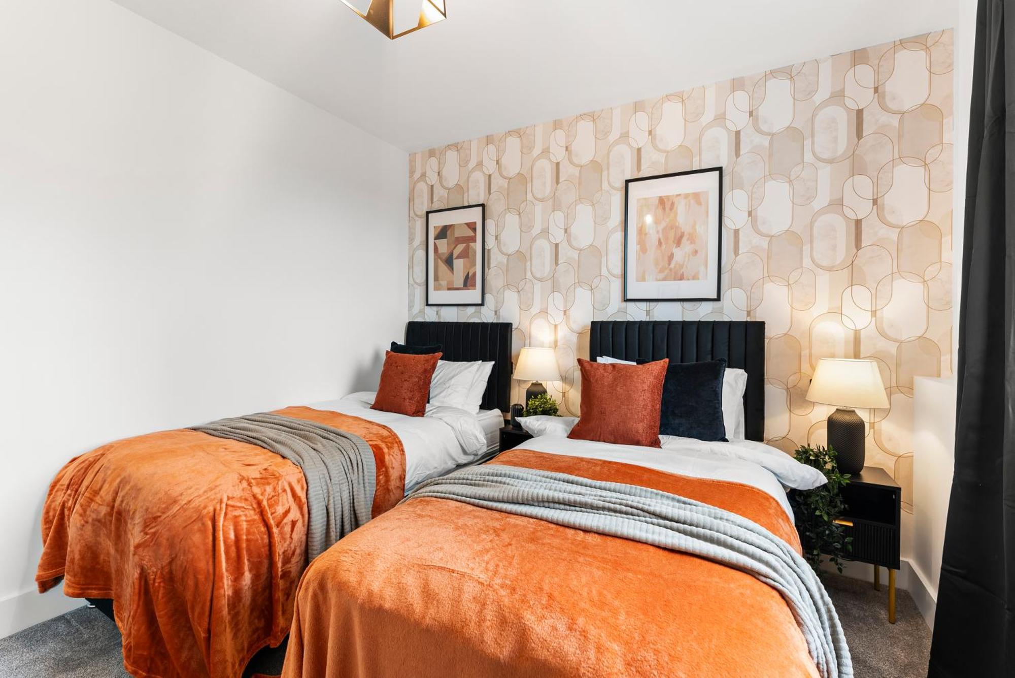 Stylish Two-Bedroom Flat In NWI Buitenkant foto